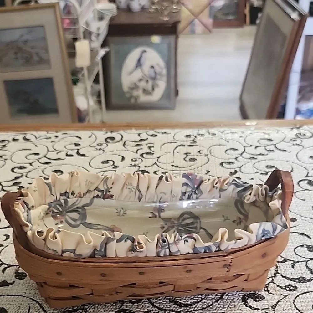 1995 Longaberger  Basket with Floral Lining